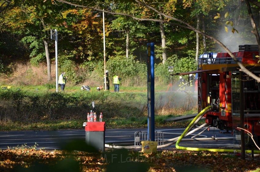 VU Tanklastzug umgestuerzt Huerth Industriestr P286.JPG